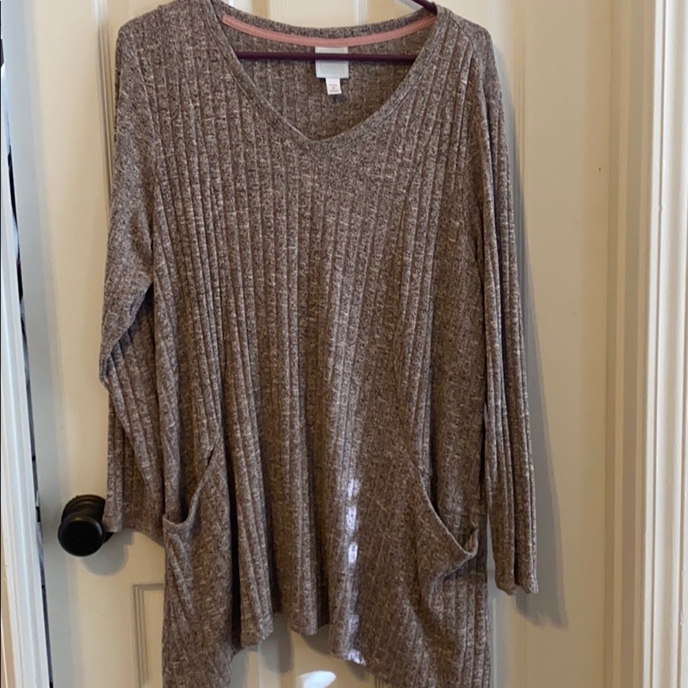 Long sleeved tee